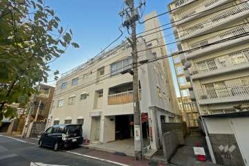 三田マンションの外観（北東側から）