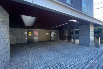 駐車場の出入り口・敷地内駐車場（屋内機械式）
