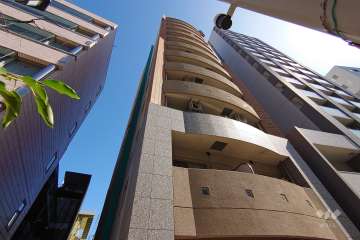 ジェイパーク渋谷イーストスクエアの外観（南西側から）