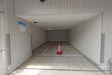 敷地内駐車場（屋内平面式）