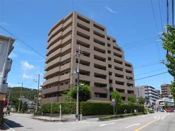 エントランスの銘板