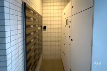 宅配ボックスと共用ポスト