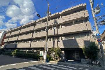 トーシンフェニックス目白の外観（南東側から）