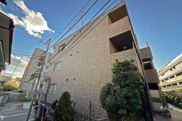 トーシンフェニックス目白の外観（北東側から）