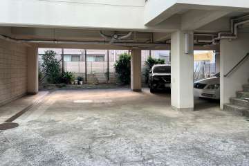 敷地内駐車場（屋内平面式）