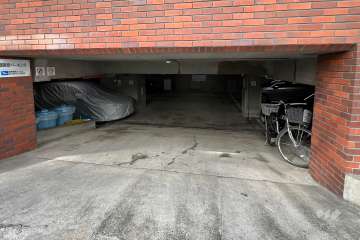 敷地内駐車場（屋内平面式）