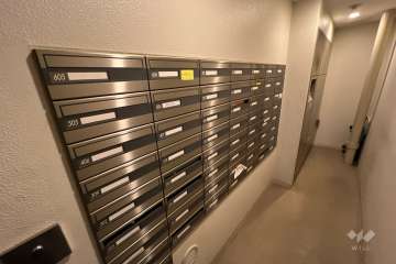 宅配ボックスと共用ポスト