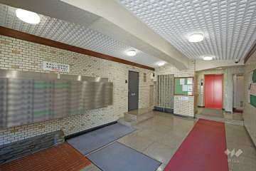 エントランスホール