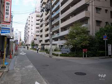 敷地西側の通り