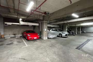 敷地内駐車場（屋内平面式）