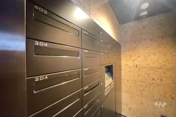 共用ポストと宅配ボックス