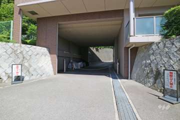 駐車場の出入り口