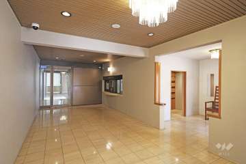 エントランスホール