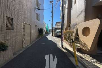 敷地東側の前面道路　
