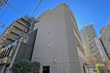 デュオスカーラ新宿２の外観（北西側から）