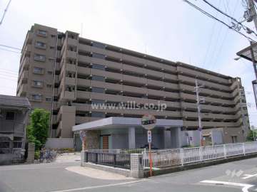 コスモ・ザ・パークス 尼崎立花の外観（北東側から）