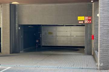 敷地内駐車場（屋内機械式）