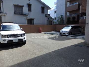 敷地内駐車場（屋外平面式と屋外機械式）