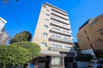 ドミール早稲田の外観（南西側から）