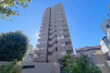 グランディ市谷柳町の外観（北西側から）