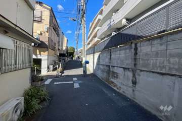 敷地南側の前面道路　