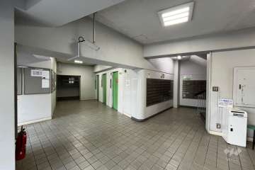 エントランスホール