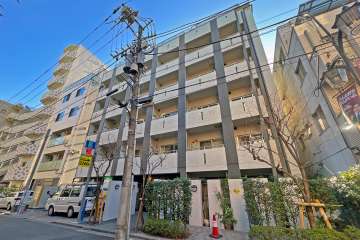 グランドコンシェルジュ早稲田の外観（北側から）