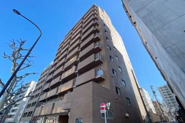 プチモンド四谷の外観（南西側から）