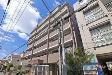 オークヒルズ立花の外観（南東側から）