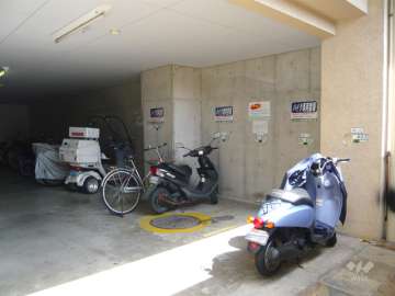 バイク置場