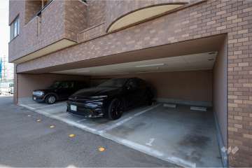 敷地内駐車場（屋内平面式）