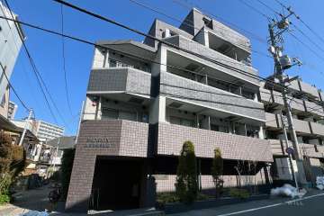トーシンフェニックス高田馬場弐番館の外観（西側から）