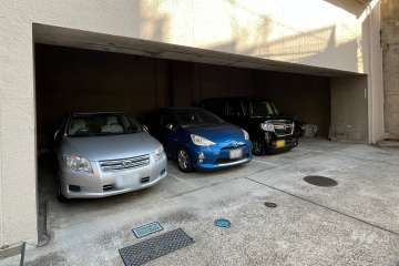 敷地内駐車場（屋内平面式）