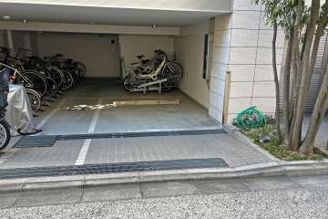 敷地内駐車場（屋外平面式）
