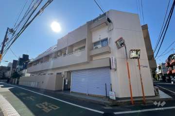 エスカイア高田馬場の外観（北東側から）