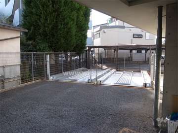 屋外機械式駐車場