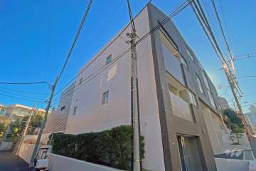 アクティス高田馬場４丁目の外観（西側から）