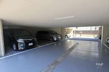 敷地内駐車場（屋内平面式）