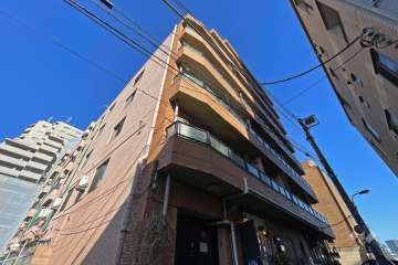ニュー信濃町ハイツの外観(南西側から)