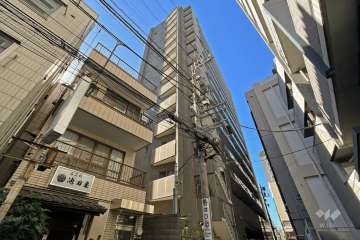 マイネシュロッス四谷の外観（北東側から）