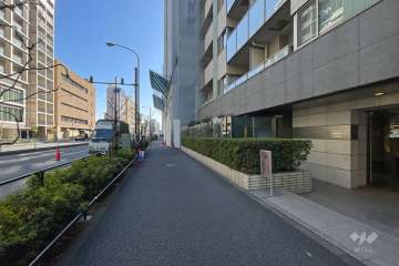 敷地東側の前面道路　