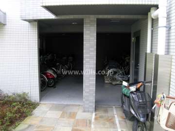 屋内にある駐輪場
