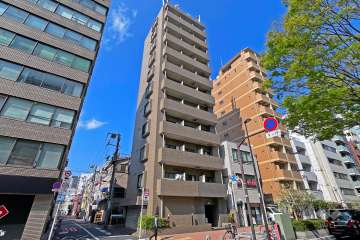 フェニックス早稲田の外観（南西側から）