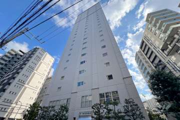 新宿山吹アインスタワーの外観（北側から）