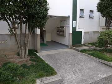 住戸入り口と共用ポスト