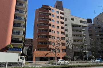 御苑ハイムの外観（北西側から）