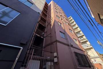 御苑ハイムの外観（南東側から）