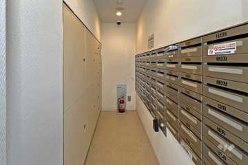 宅配ボックスと共用ポスト