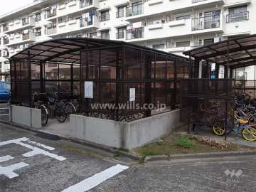 屋根付きの駐輪場