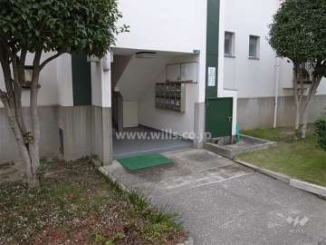 住戸入り口と共用ポスト